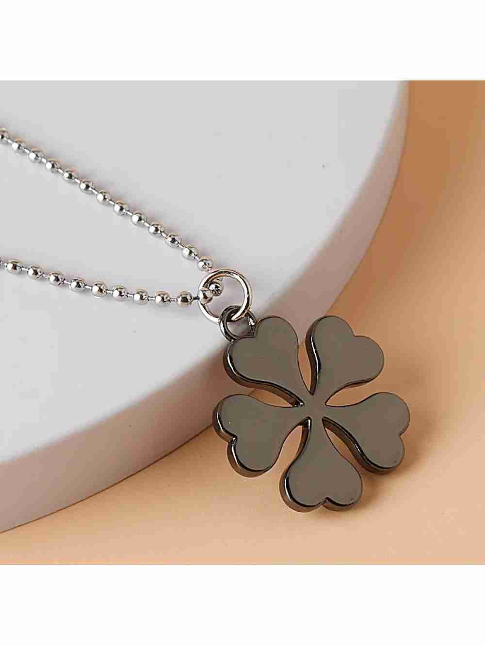 Collar Trebol De Cinco Hojas Black Clover