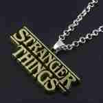 Collar Stranger Things Dorado