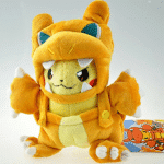 Peluche Pikachu Disfraz Charizard Pokemon 23cm