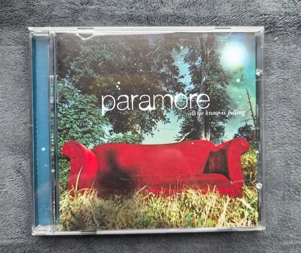 613274-MLV114250242787_072026 Paramore - All We Know Is Falling Cd