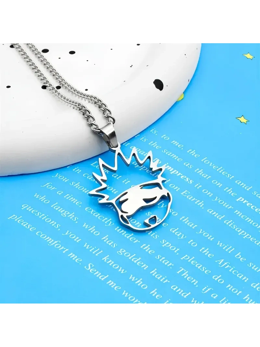 Collar Plateado Gojo Sonriendo Jujutsu Kaisen