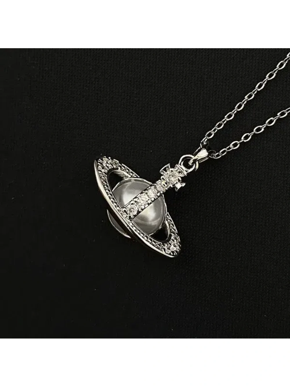 Collar Plateado Saturno Perlado Nana Vivienne Wetswood