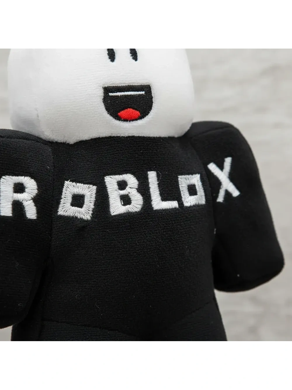 Peluche Noob Negro Roblox 22cm